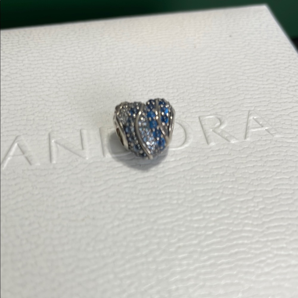 Pandora Waterfall Blue Ocean Heart Charm - Picture 3 of 6